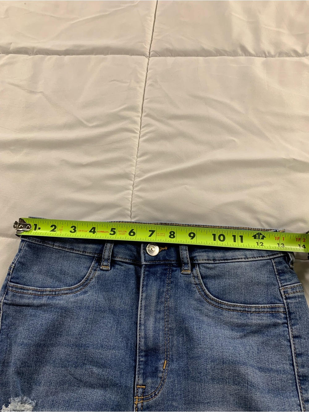 Pre loved H&M jeans womens size 6 - Picture 4 of 7